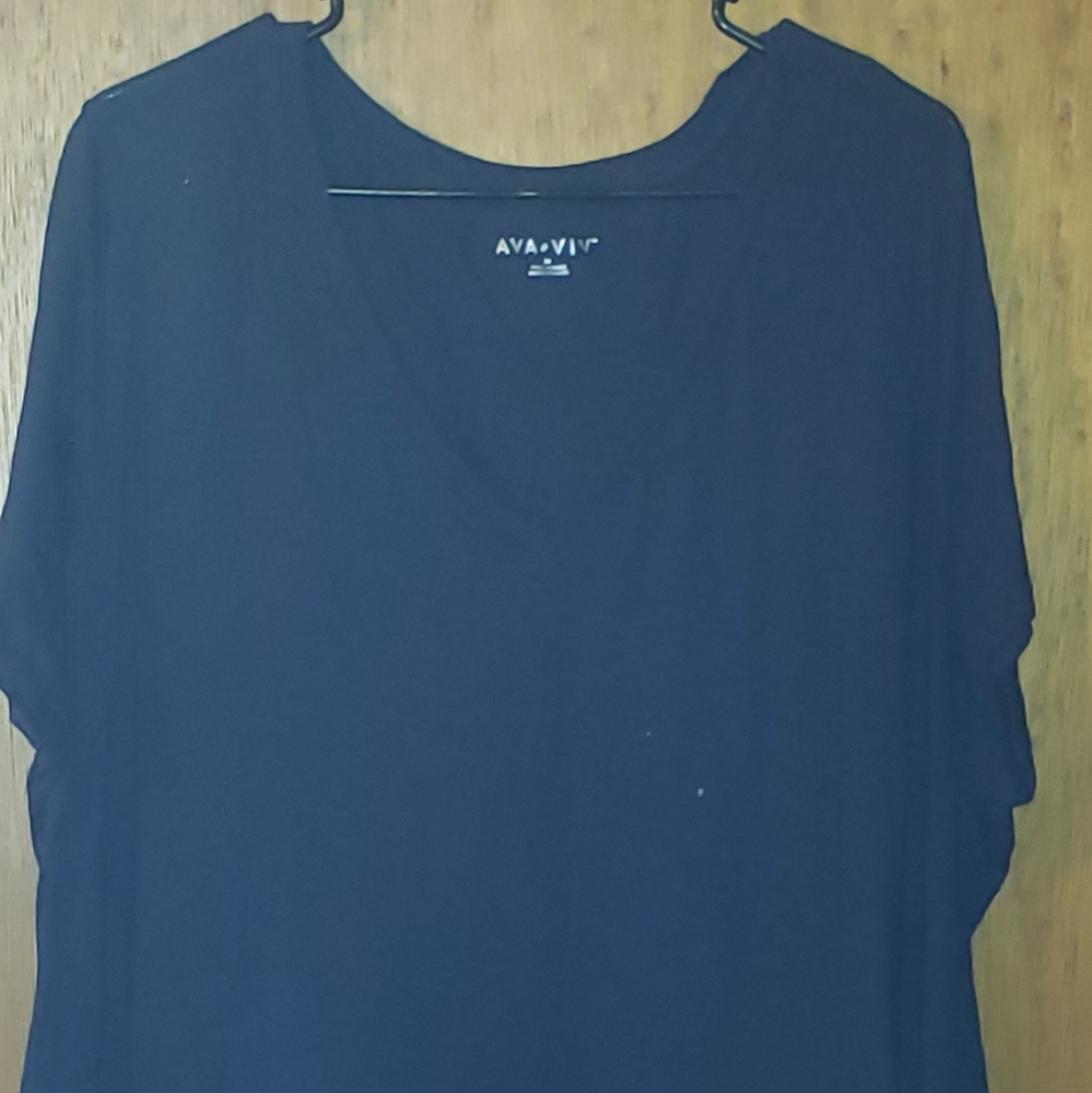 Nwot blue v neck 3xl tshirt